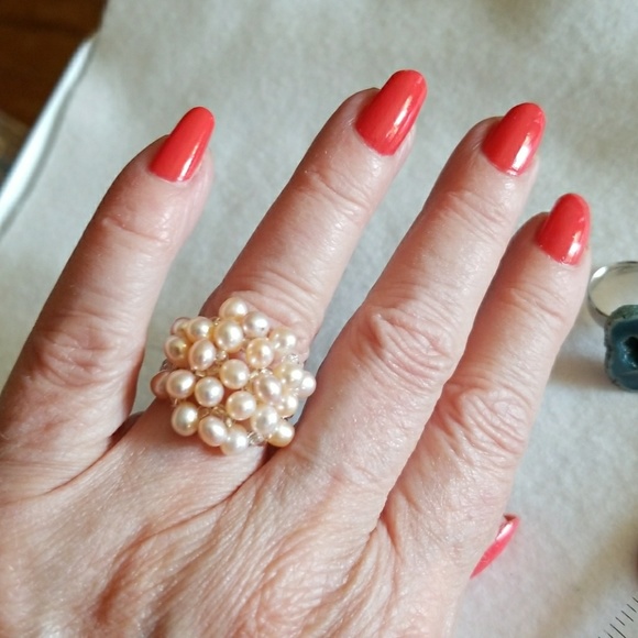 unknown Jewelry - PEARLS Cluster COCKTAIL Ring unknown Jewelry - PEARLS Cluster COCKTAIL Ring